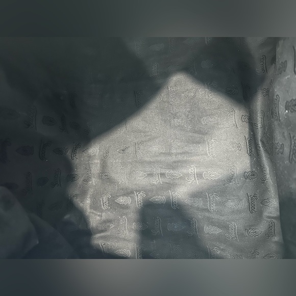 Gucci Impreé Duffle Bag <SOLD> - Picture 15 of 16